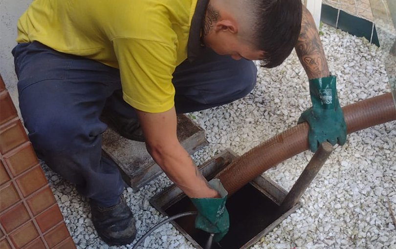 Trabalho de desentupimento 2